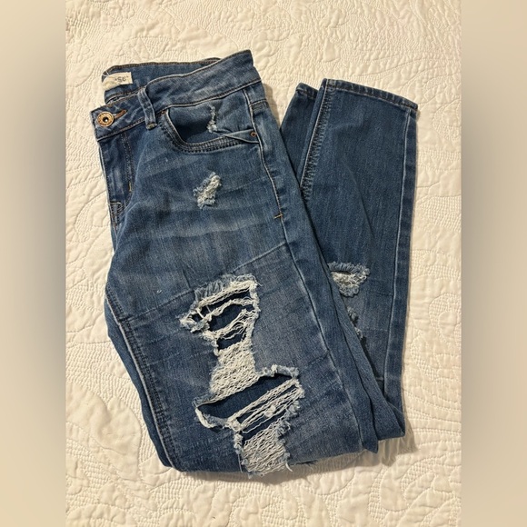 Dollhouse jeans, size 7 distressed, no stains - Picture 5 of 6